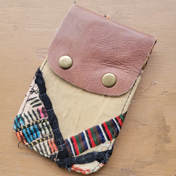 🌎👽 Free People Boho Embroidered Repurposed vtg banjara hippie Wallet card case - Picture 13 of 16